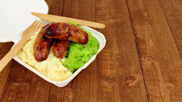 Sausages Mashed Potato Mushy Peas Meal Take Away Box Wooden — Stock Photo, Image