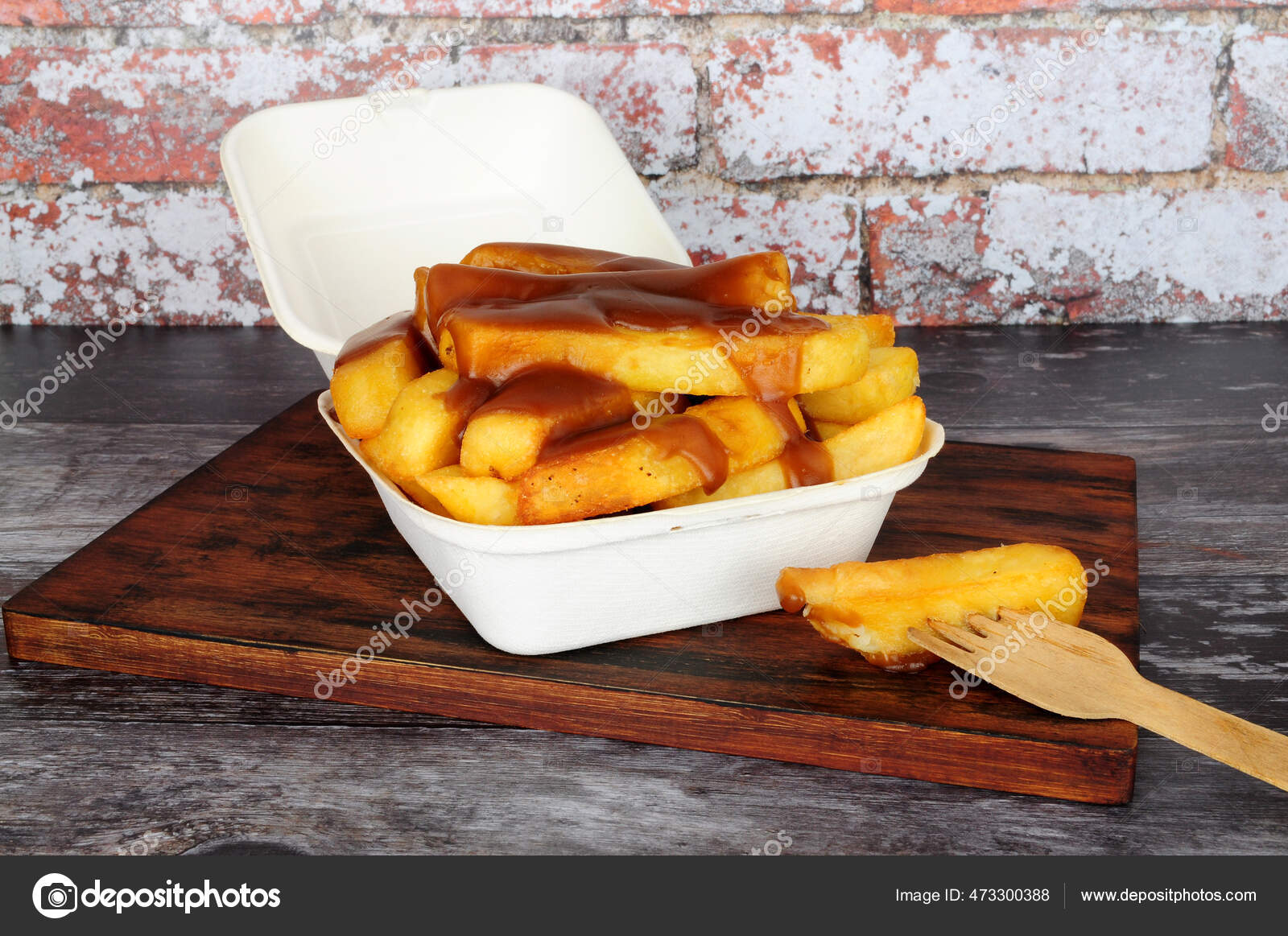 Chips Gravy Meal Take Away Box Lid Stock Photo by ©philkinsey 473300388