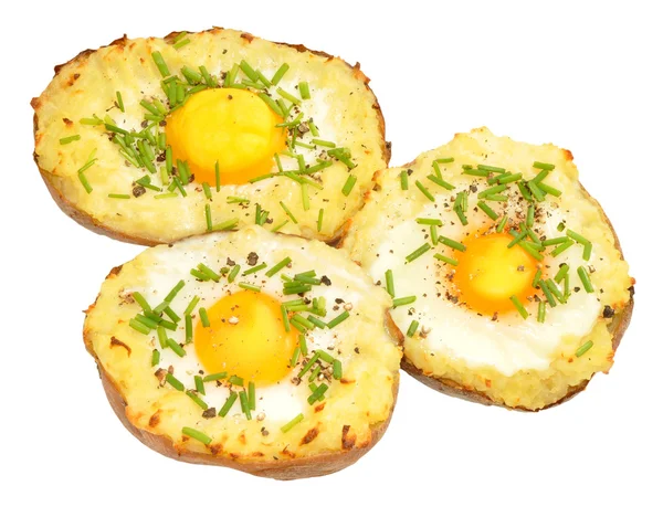 Patatas al horno rellenas de huevo —  Fotos de Stock