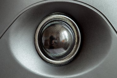 Akustik tweeter hoparlör.