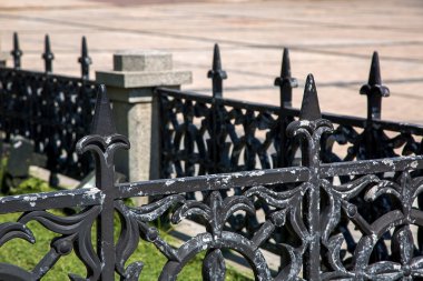 Eski kirli sahte çit