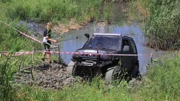 Odessa Ukraine Juli 2021 Regenwald Fordert Schmutzige Schwarze Suzuki Jimny — Stockvideo