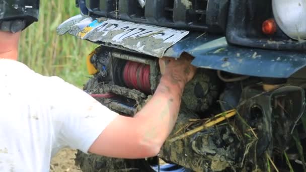 Одесса Украина Июля 2021 Rainforest Challenge Dirty Black Suzuki Jimny — стоковое видео