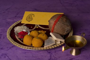 Hint Puja thali