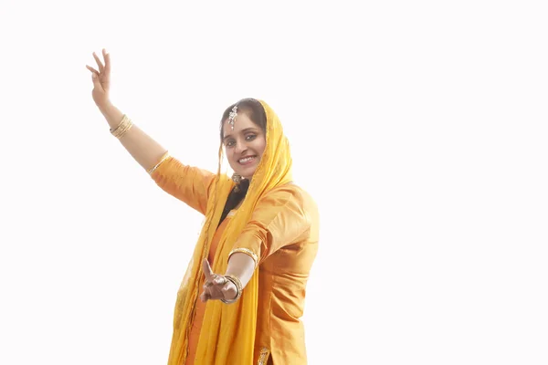 Sikh woman  dancing — Stock Photo, Image