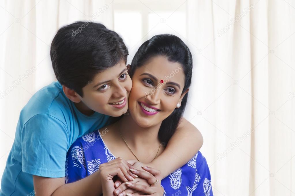 India Mom Son – Telegraph