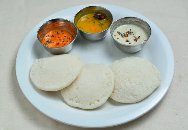 Idli - Petit déjeuner indien du Sud — Photo