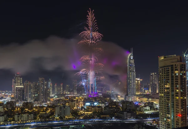 Dubai Burj Khalifa New Year 2016 fireworks — Stockfoto