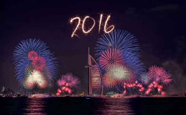 Dubai fuegos artificiales de año nuevo 2016 —  Fotos de Stock