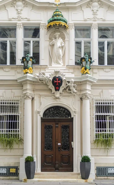 Zdobená fasáda ve Vídni — Stock fotografie