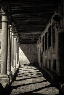Pedraza, Segovia 'nın Ana Meydanı' ndaki Portico.