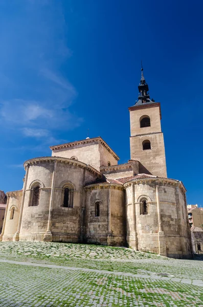 圣米伦教堂 San Millan Church 是西班牙塞哥维亚的一座罗曼式庙宇 — 图库照片