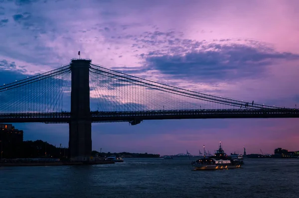 Kilátás Manhattan Skyline Brooklyn Híd East River — Stock Fotó