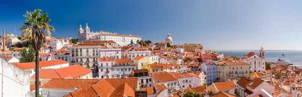 Alfama... — Fotografia de Stock