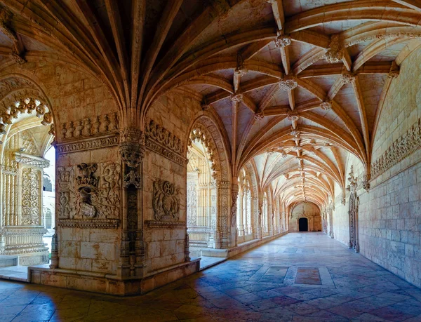 Cloister of the Jeronimos — Stock Photo, Image