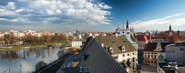Panoramiczny widok z wieży na Uniwersytecie wrocławskim — Zdjęcie stockowe