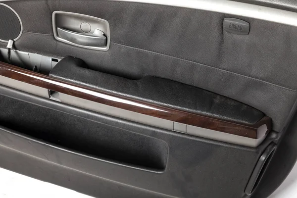 Interior Pintu Mobil Mewah Dengan Jok Kulit Dan Grille Speaker — Stok Foto