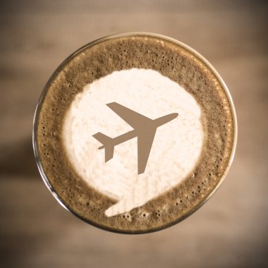 Her gün kahve latte sanat sabahı kavramı seyahat