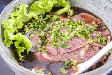 Gıda Tay tarzı beef noodle.