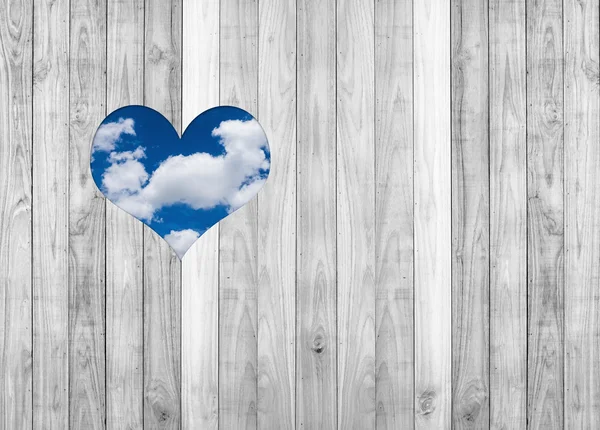 Fondo de textura de pared de tablón de madera blanca con cielo dentro del corazón s — Foto de Stock