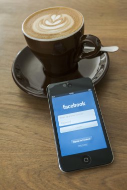 Tayland - 05 Eylül 2014: Facebook Uygulama giriş ekranı