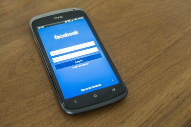 Tayland - 05 Eylül 2014: Facebook Uygulama giriş ekranı