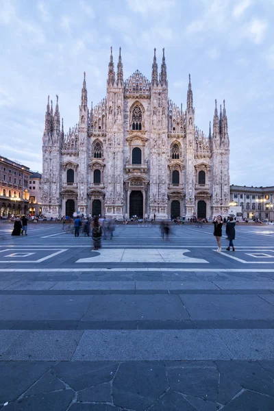 Mediolan - 22 czerwca: Milan katedry na zachód słońca w dniu 22 czerwca, 20 — Zdjęcie stockowe