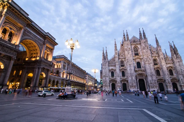 Katedra Duomo Milan na zachód słońca, Włochy — Zdjęcie stockowe