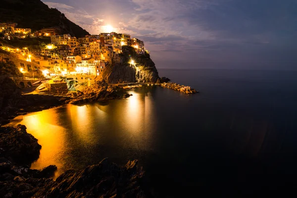 Manarola por la noche, Liguria, Italia —  Fotos de Stock