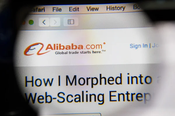 Chiang Mai, Tayland - 22 Ekim 2014: Alibaba Web sitesi yakın u