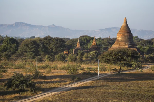 Património mundial 4.000 pagode paisagem de Bagan, Myanmar . — Fotografia de Stock