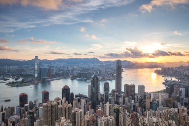 Hong Kong - 02 Ağustos 2015: Tepe Hong Kong manzarası cityscape