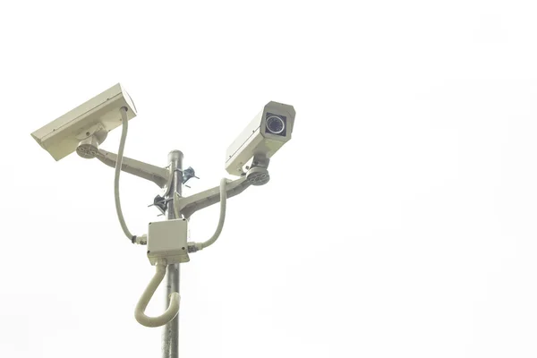 CCTV camera geïsoleerd op witte achtergrond. — Stockfoto