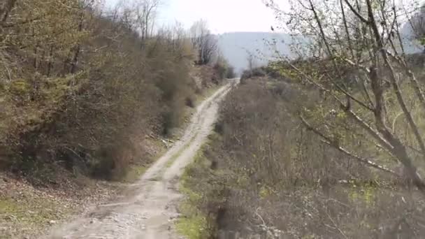 Estrada de terra montanha — Vídeo de Stock