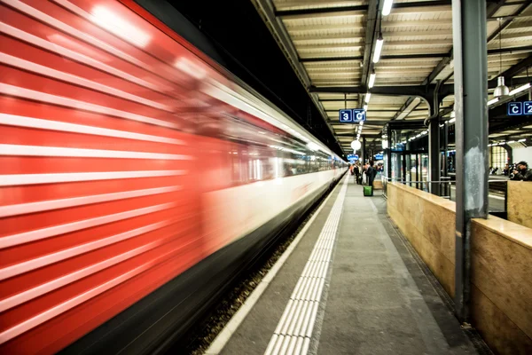 Cenevre tren istasyonu