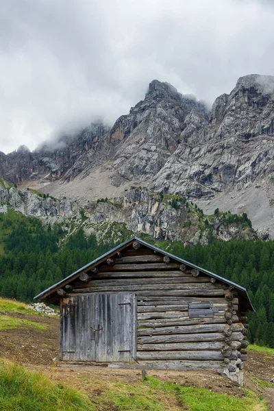 Val San Nicolo w dolinie Val di Fassa — Zdjęcie stockowe