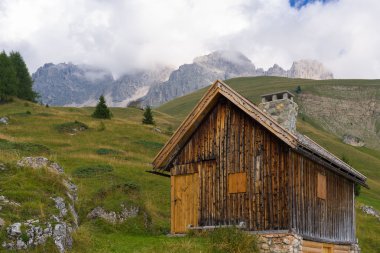 Dolomites'in vadide Fuciade