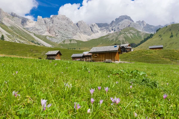 Vale do Fuciade nas Dolomitas — Fotografia de Stock