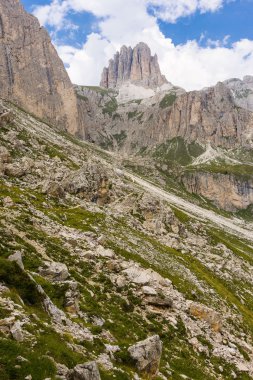 Roda de Vael Dolomites içinde