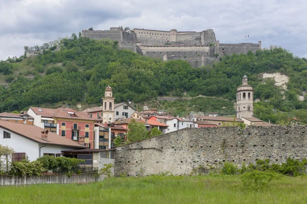 Il villaggio di Gavi — Foto Stock