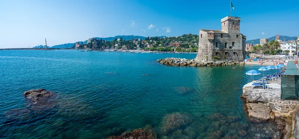 Zamek Morzu Zbudowany Xvi Wieku Miejscowości Rapallo Włoskiej Riwierze — Zdjęcie stockowe