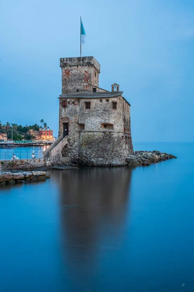 Hrad Moři Postavený Xvi Století Vesnici Rapallo Italské Riviéře — Stock fotografie