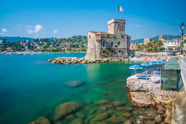Castillo Sobre Mar Construido Siglo Xvi Pueblo Rapallo Riviera Italiana — Foto de Stock