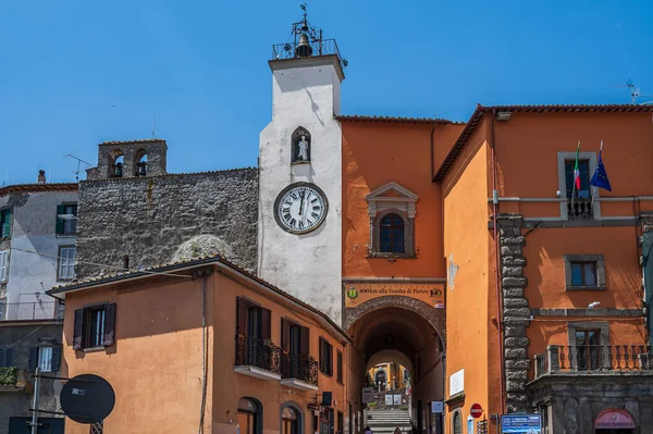 Clock Tower Στην Πύλη Εισέρχονται Στην Παλιά Πόλη Της Montefiascone — Φωτογραφία Αρχείου