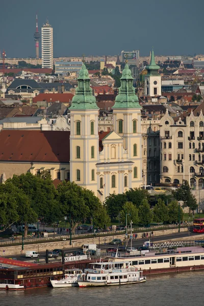 Donau banken — Stockfoto