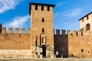 Castelvecchio'yu Verona cephe