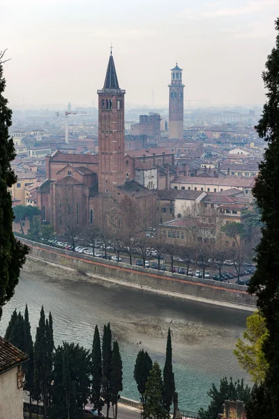 Sant 'Anastasia en Verona, Italia — Foto de Stock