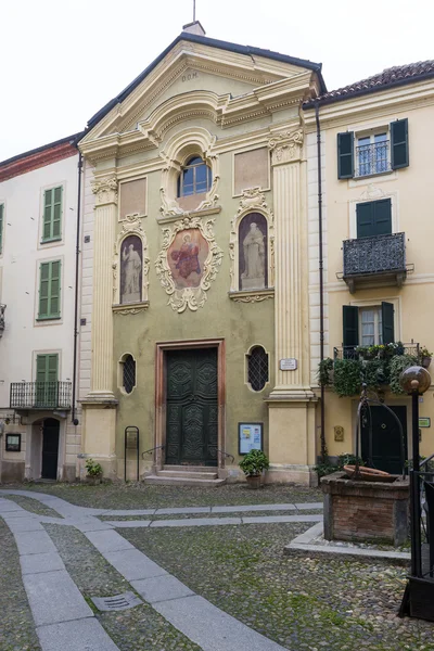 Εκκλησία για την παλιά πόλη Acqui Terme — Φωτογραφία Αρχείου