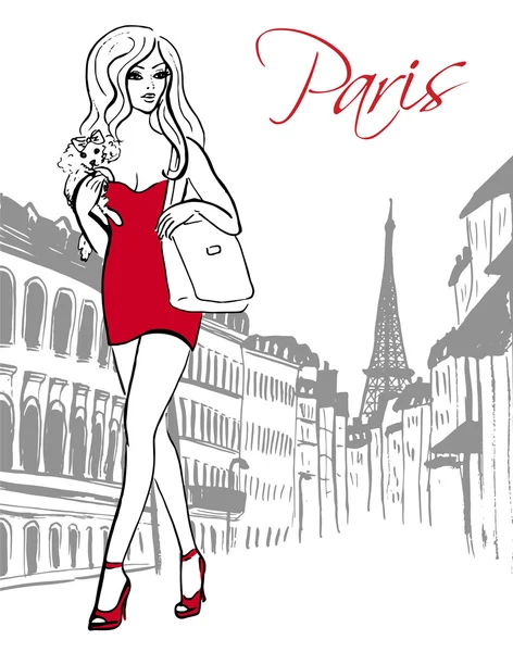 Paris'te yürüyen kadın