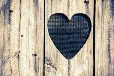 ahşap kapı kalp ile. arka plan